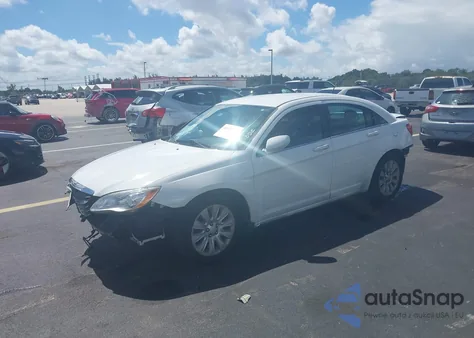 2014 Chrysler 200 Lx из США, поврежденный, VIN 1C3CCBAB1EN141089
